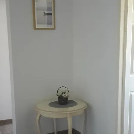 Apartament Mandree *